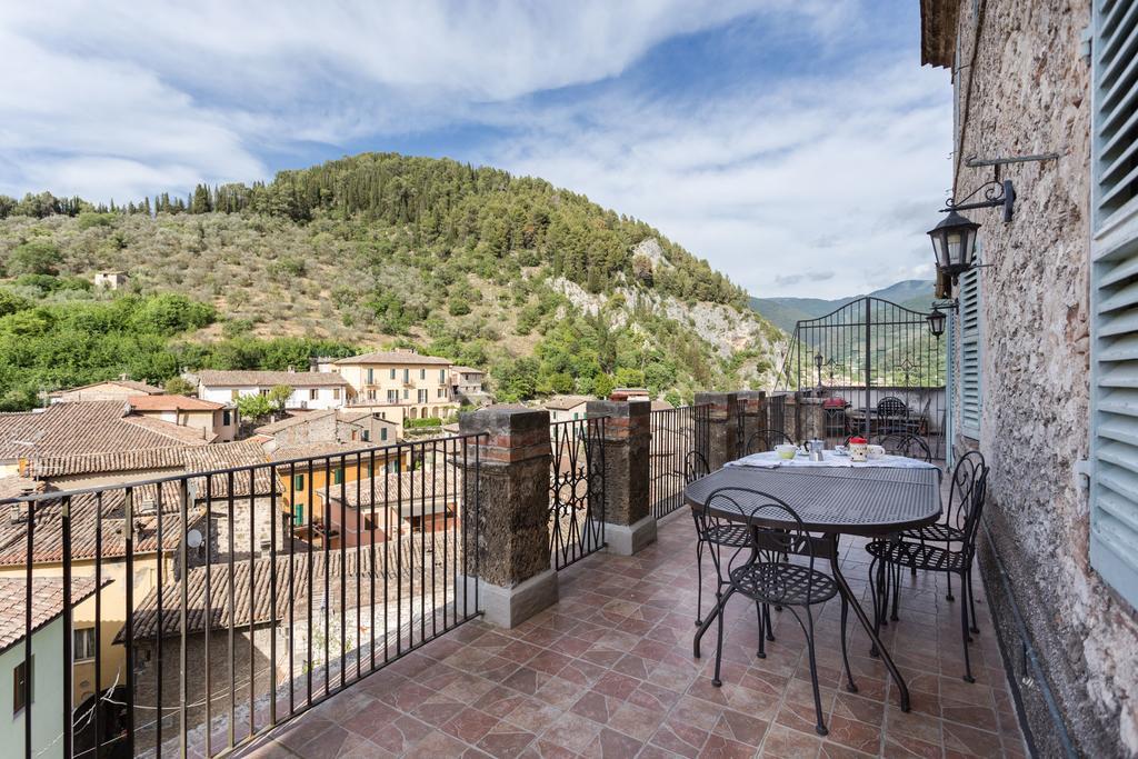 La Loggia Sul Nera Apartment *